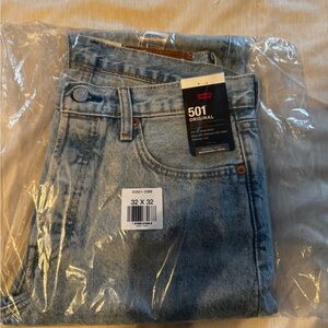 Levi jeans